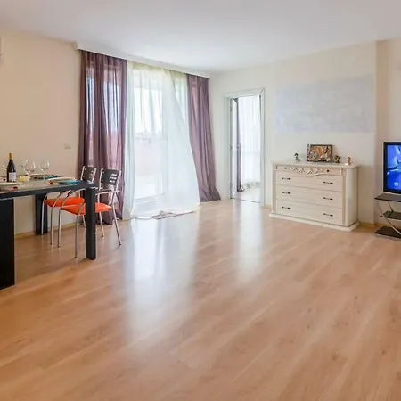 Stylish 2bedroom With Big Terrace Tb *