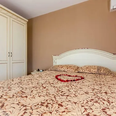 Stylish 2bedroom With Big Terrace Tb