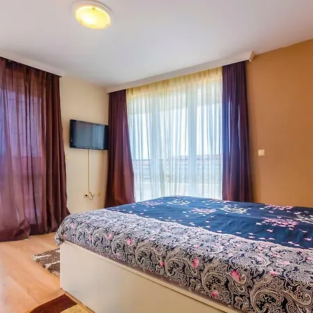 Stylish 2bedroom With Big Terrace Tb